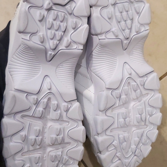 Womens K-Swiss sneakers size 6.5 - Picture 4 of 4